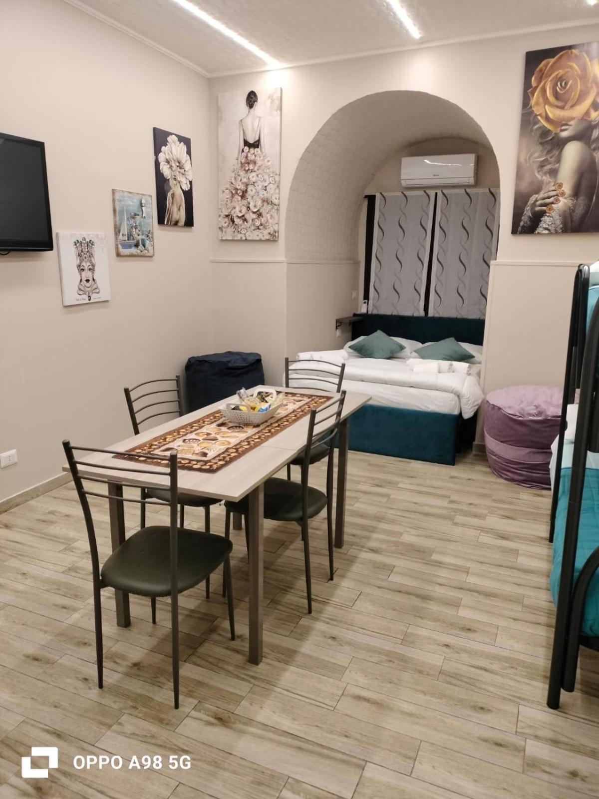 Appartement La Torre Del Duomo à Catane Extérieur photo