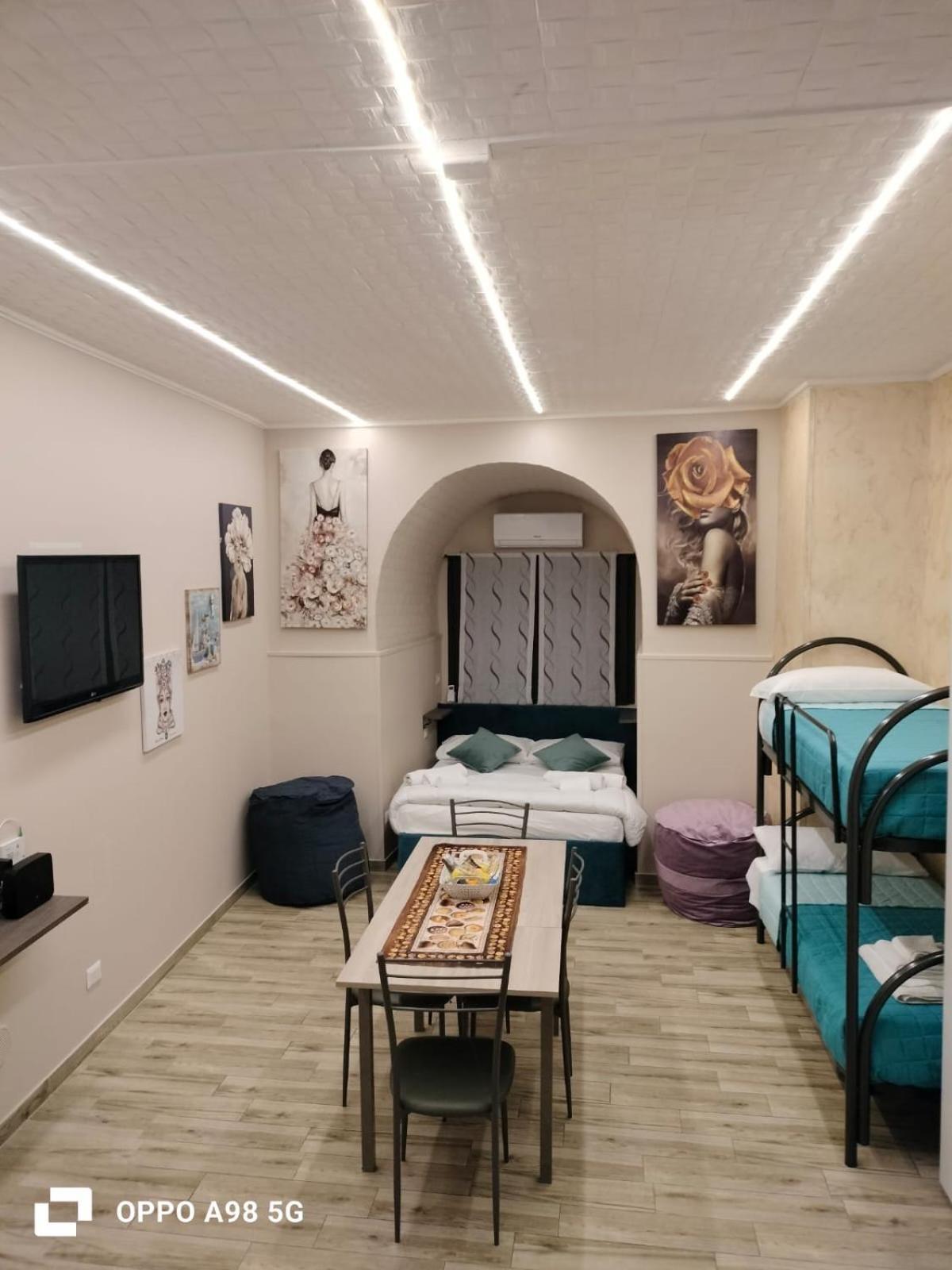 Appartement La Torre Del Duomo à Catane Extérieur photo